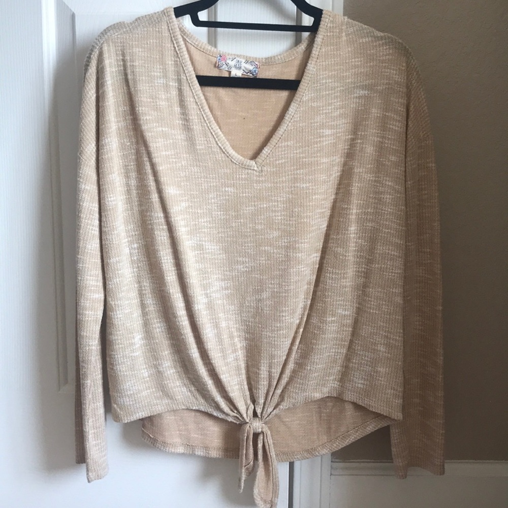 Long Sleeve Tied Shirt